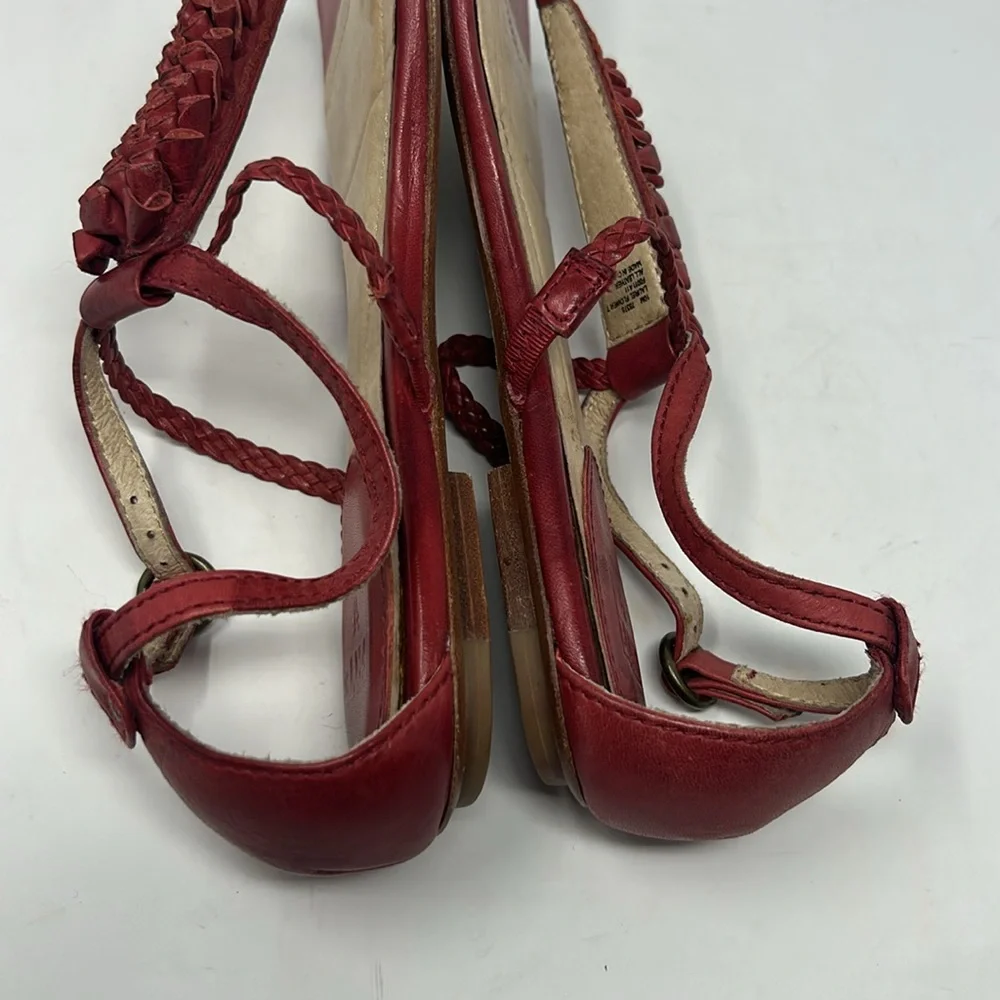 Frye Red Laurel Flower T-Strap Leather Women’s Sandals Size 10